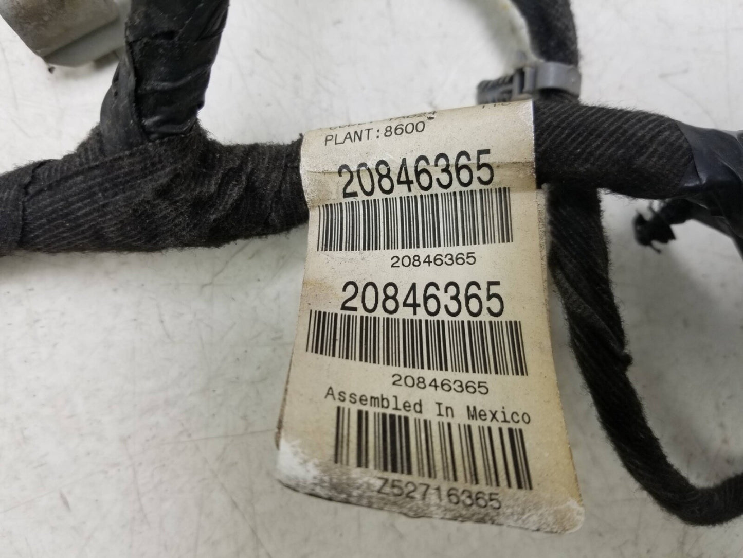 2010 - 2016 Cadillac SRX Door Wire Wiring Harness Rear Driver Side Left OEM