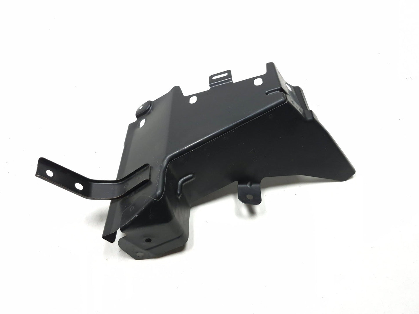 2014 Infiniti Q60  Rear Splash Guard Drafter Bracket Left & Right OEM