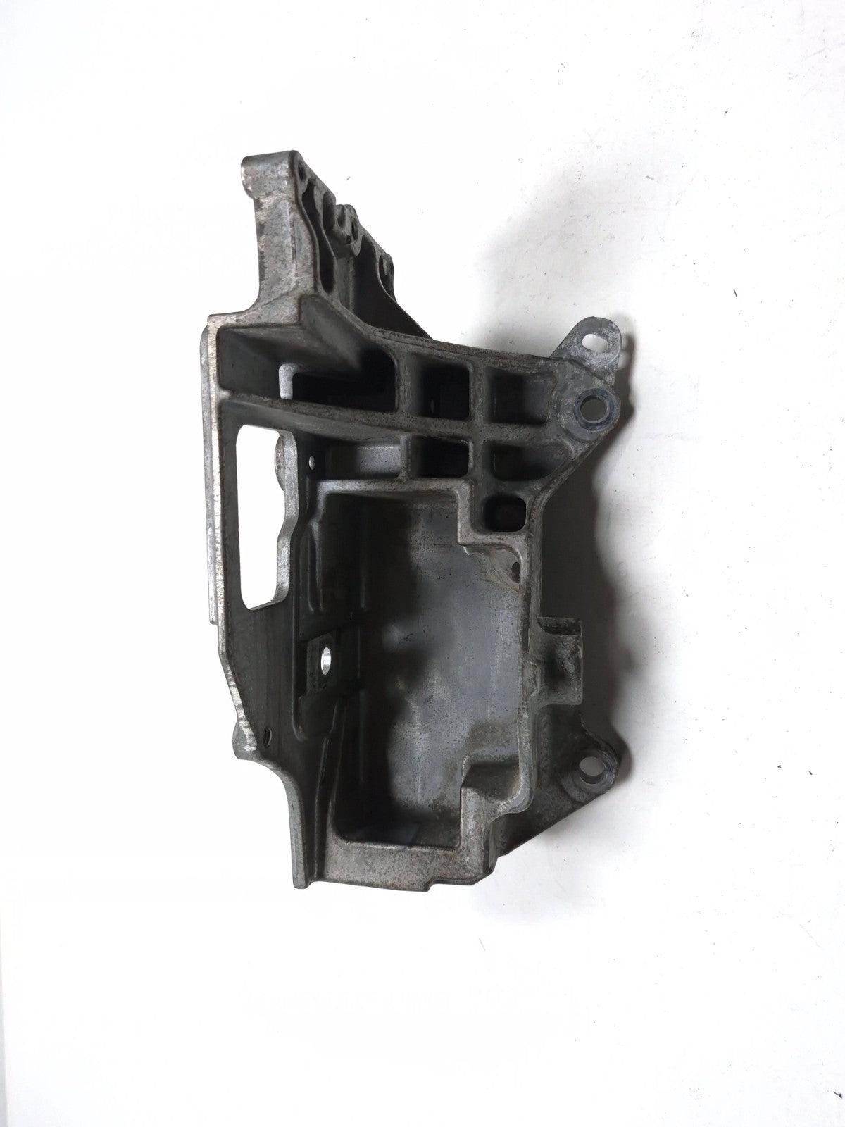 2011 Nissan Juke Engine Mount Bracket OEM