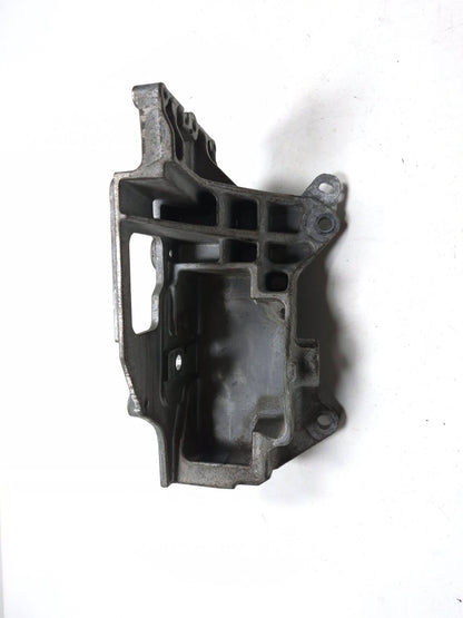 2011 Nissan Juke Engine Mount Bracket OEM