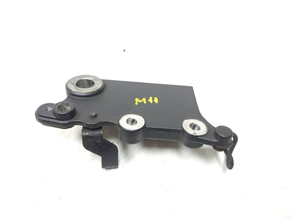 19 - 23 Kawasaki Z400 Er400 Rear Brake Caliper Bracket 43044-1112 OEM