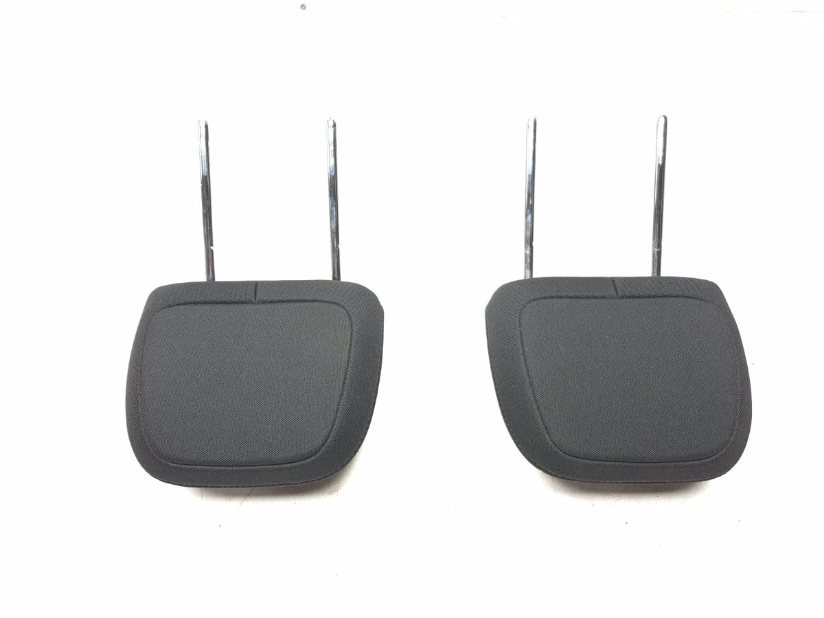 2015 Jeep Renegade Front Seat Headrest Left & Right OEM