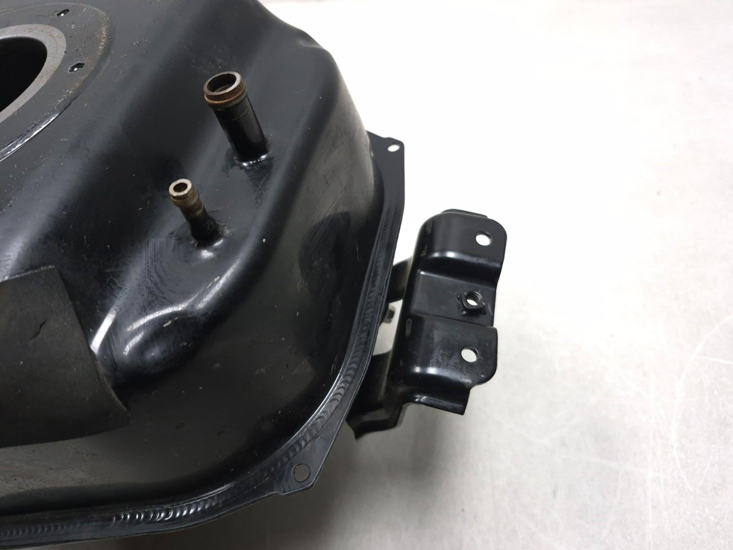 2015 Yamaha Yzfr3 Yzf-r3 Fuel Tank * No Key* OEM