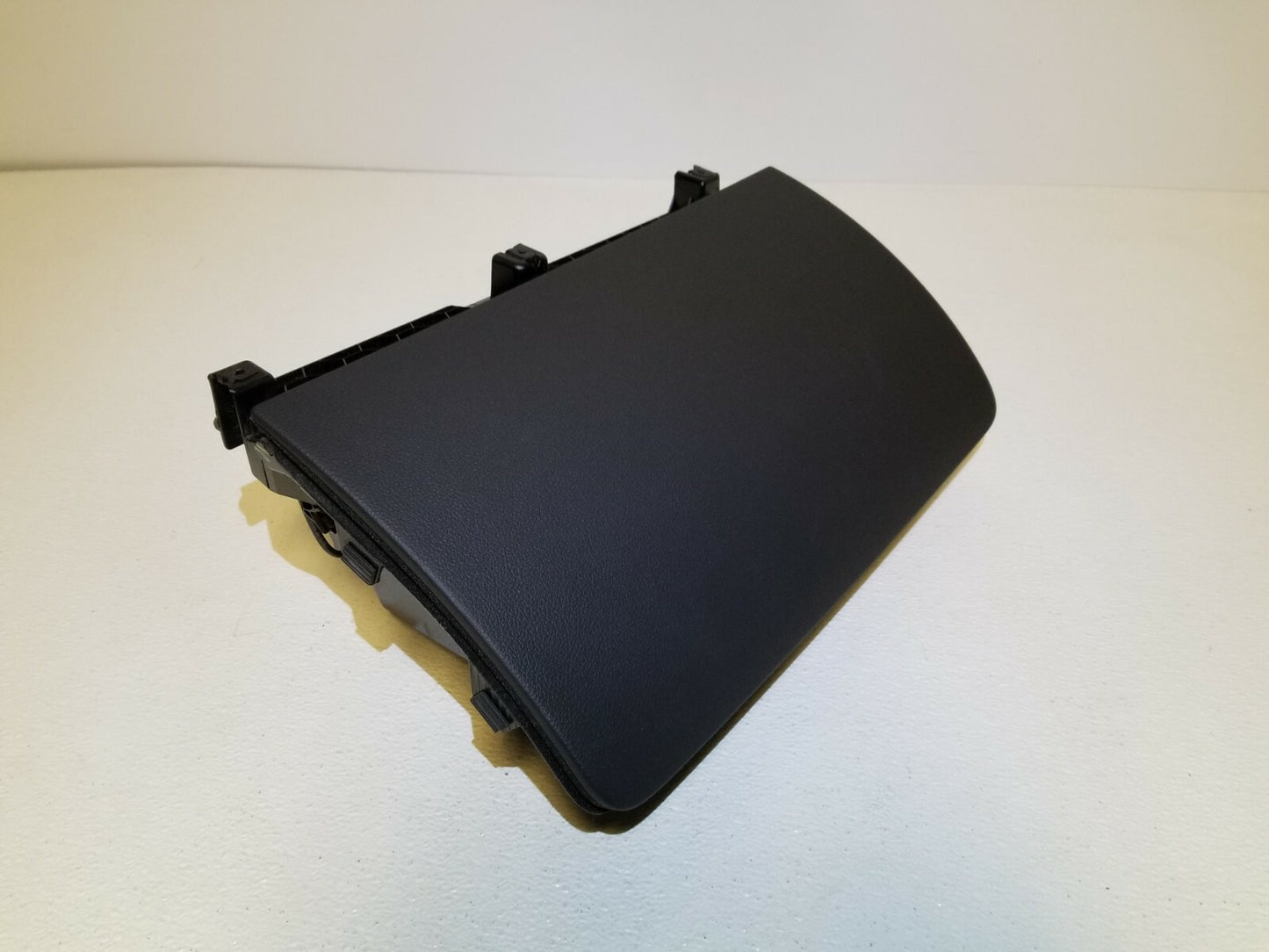 2015 Audi Q7 Compartment Storage Glove Box OEM
