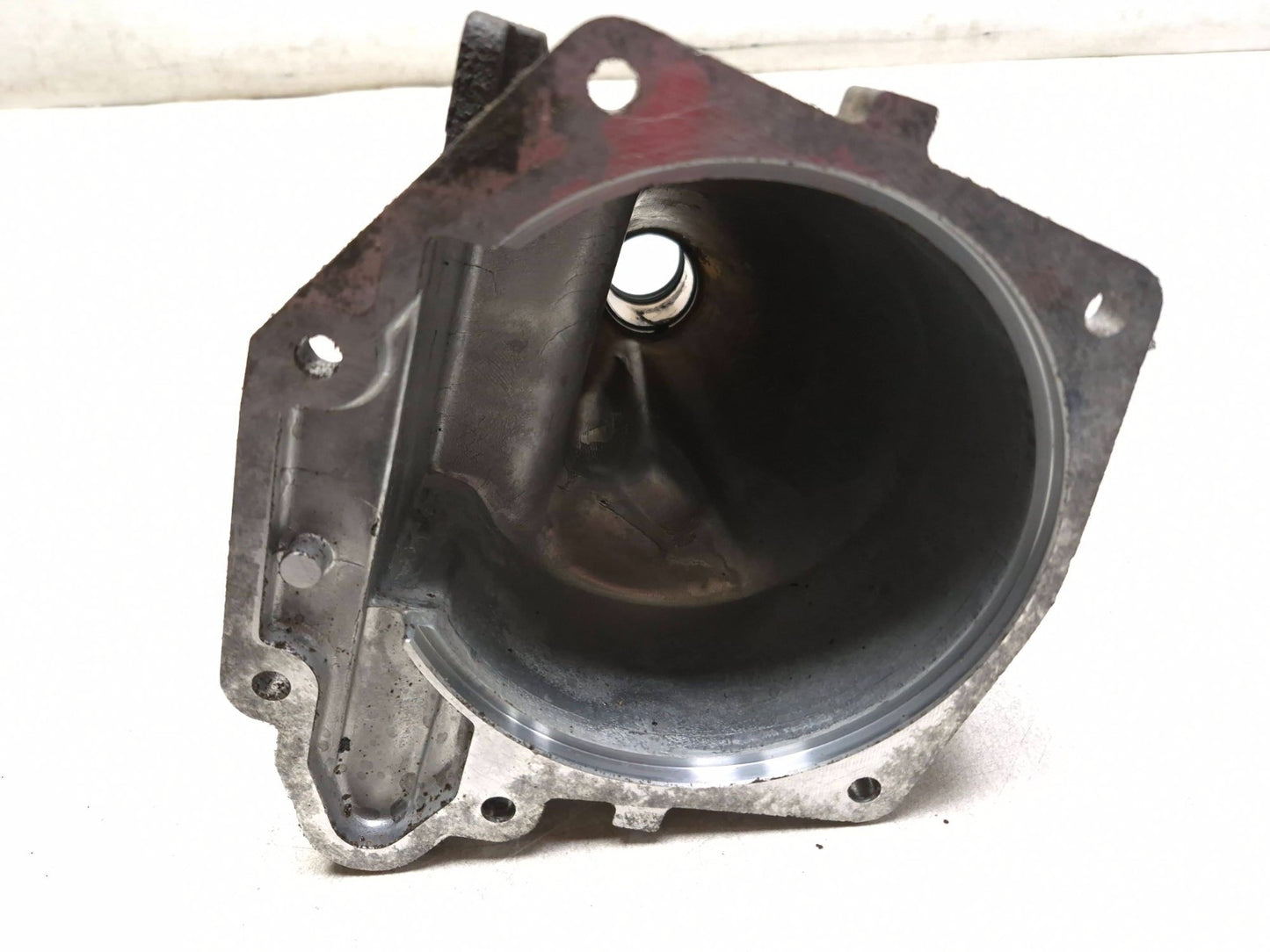 2008 Lincoln Town Car Automatic Transmission Tail Shaft Housing OEM