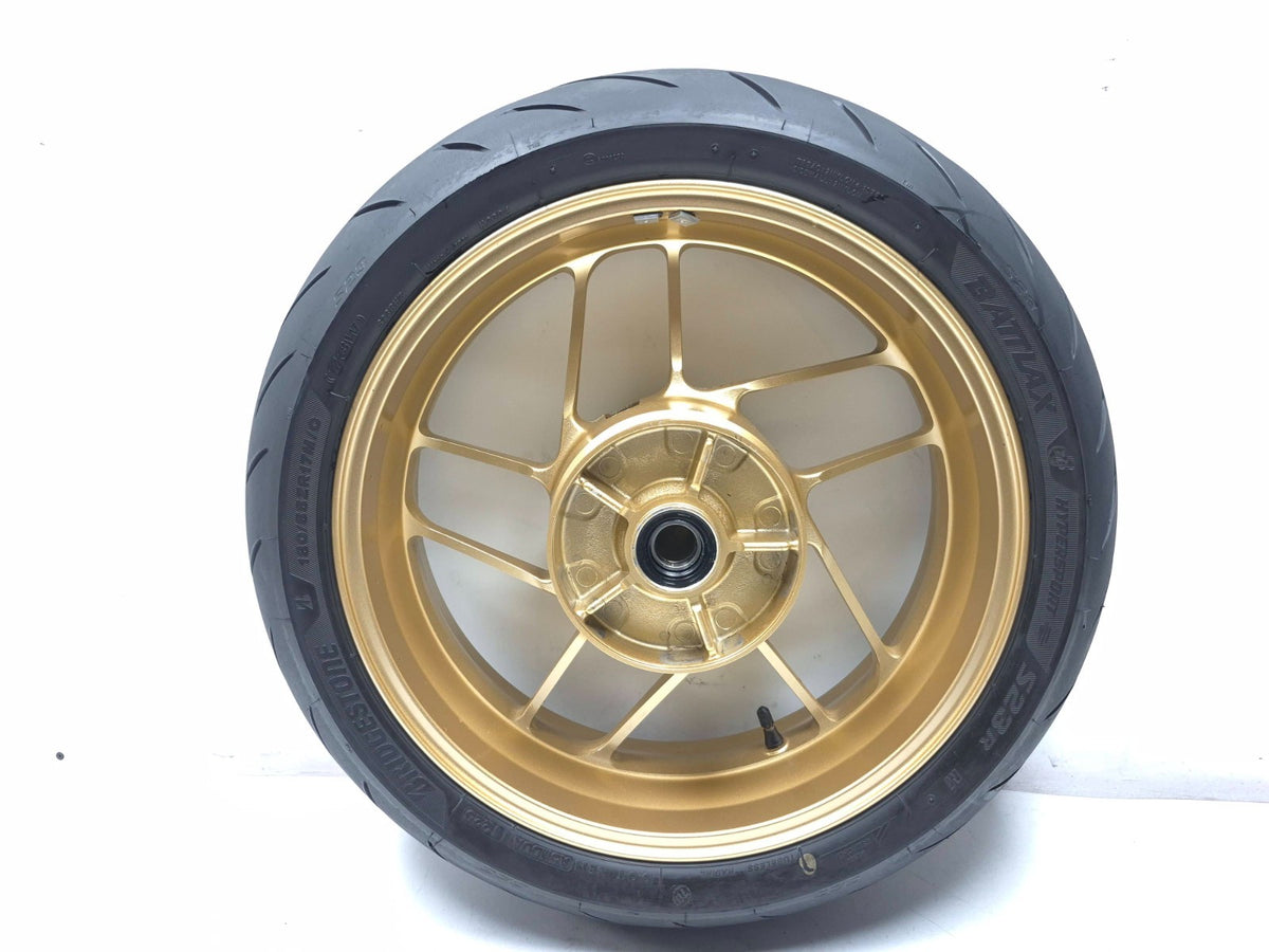 2025 Yamaha Xsr900 Rear Wheel Rim W/ Tire 180/55zr17m/c 73w 17x5.5 OEM