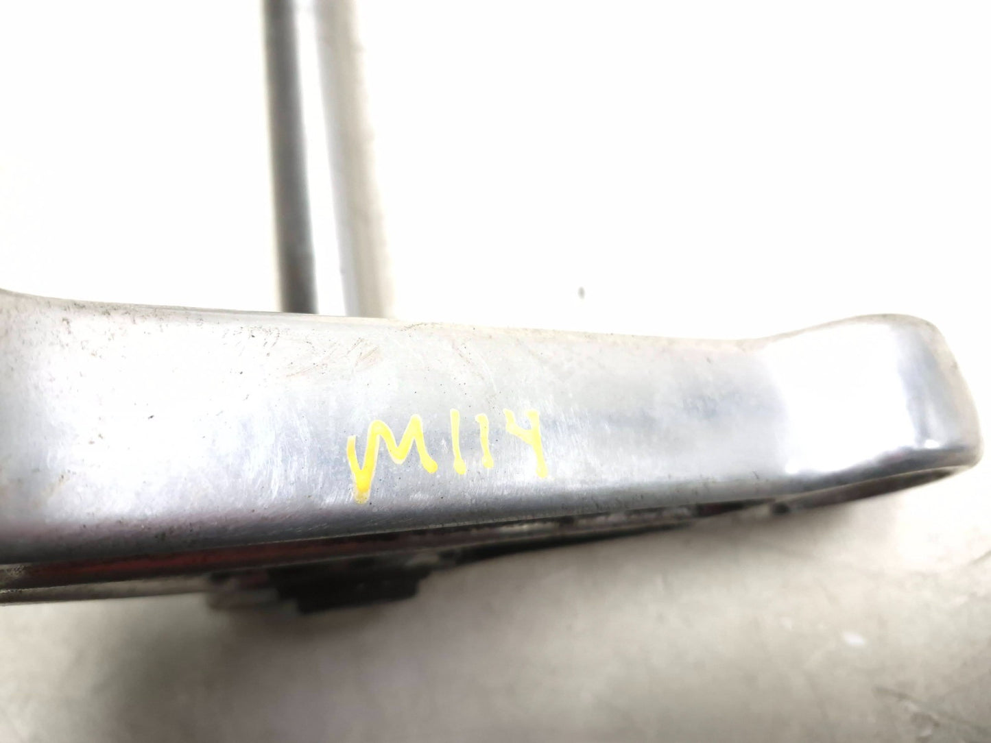 1997 Harley-davidson Sportster Xl883 Triple Tree Lower Stem OEM
