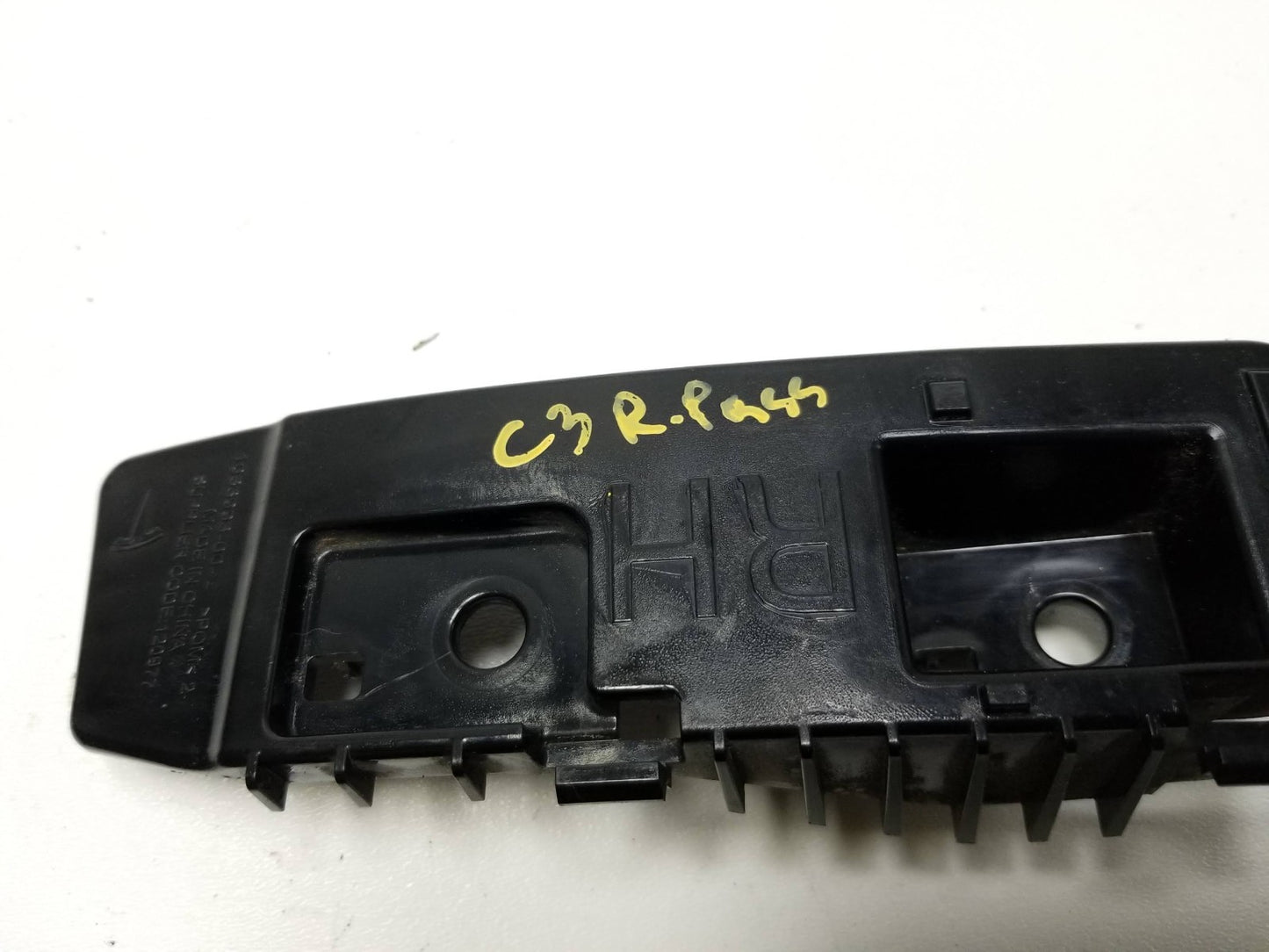 2021 Tesla Model 3 Rear Left & Right Bumper Tail Light Fixing Bracket Pair OEM