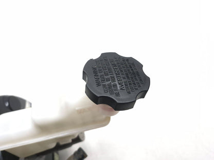 2014 Hyundai Accent Brake Booster With Brake Master Cylinder And Reservoir OEM