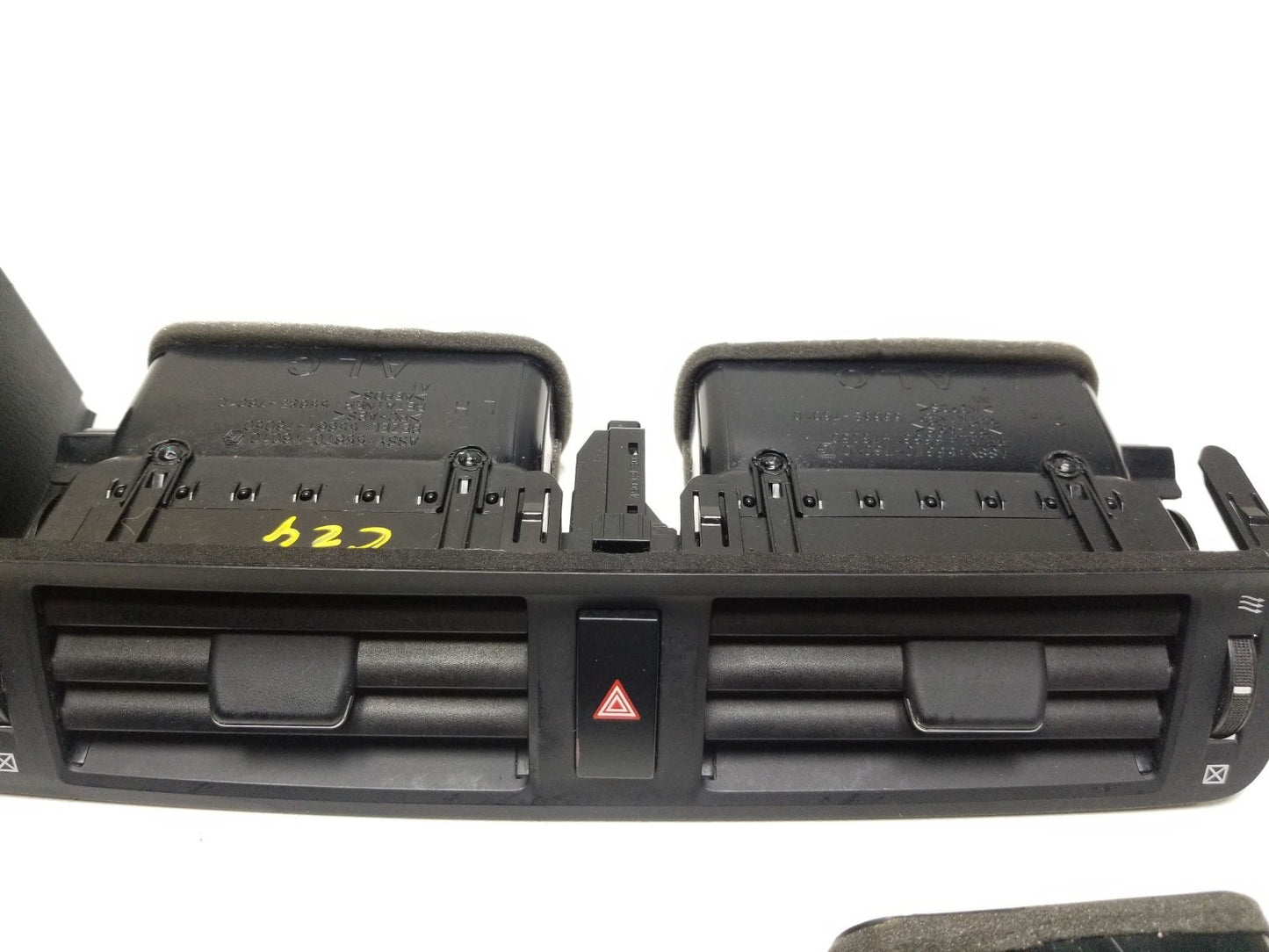 11-17 Lexus CT200h Dash Air Vent 5pcs Oem✅