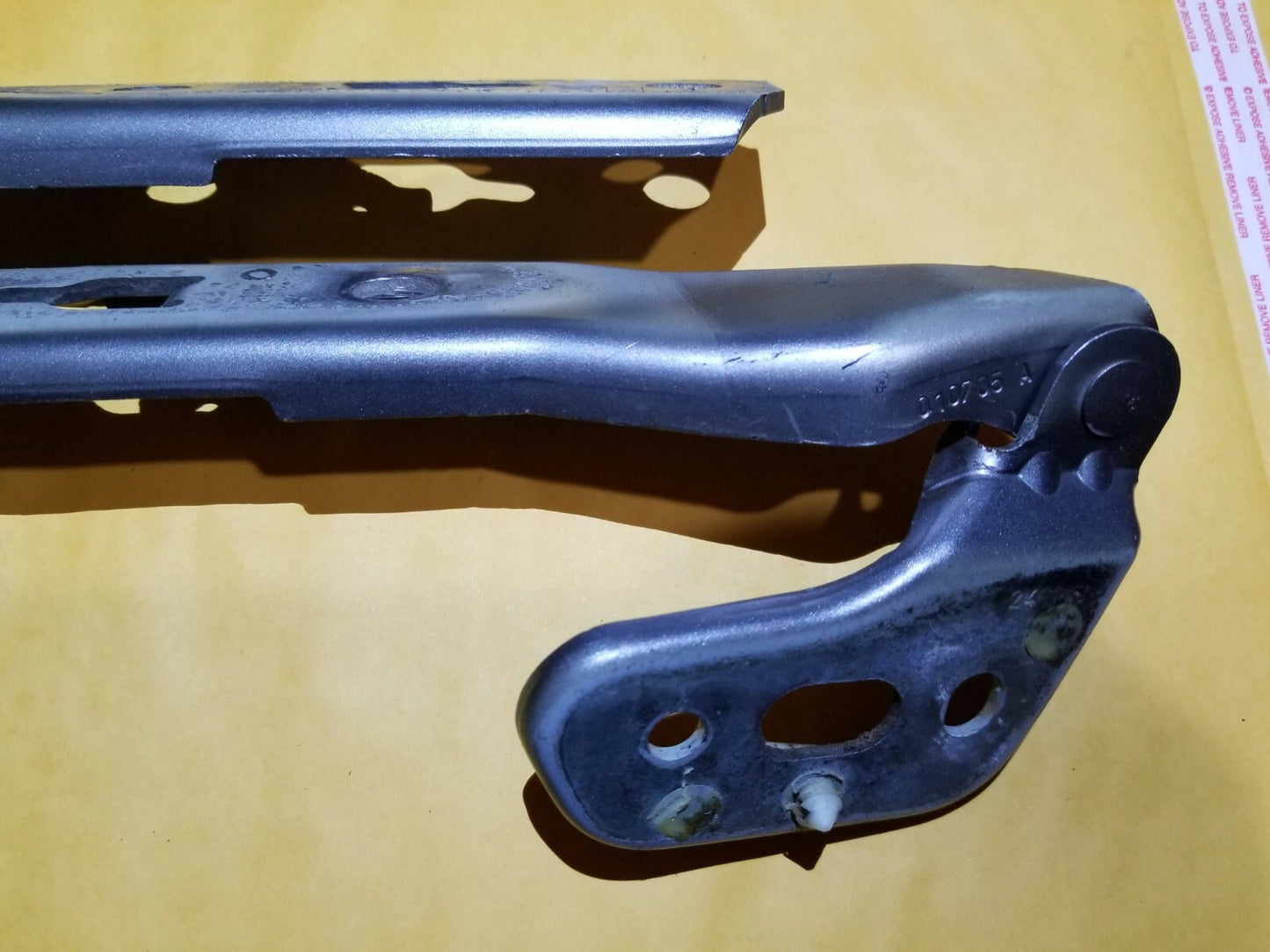 05 06 07 08 Audi A6 C6 Hood Hinge Pair OEM