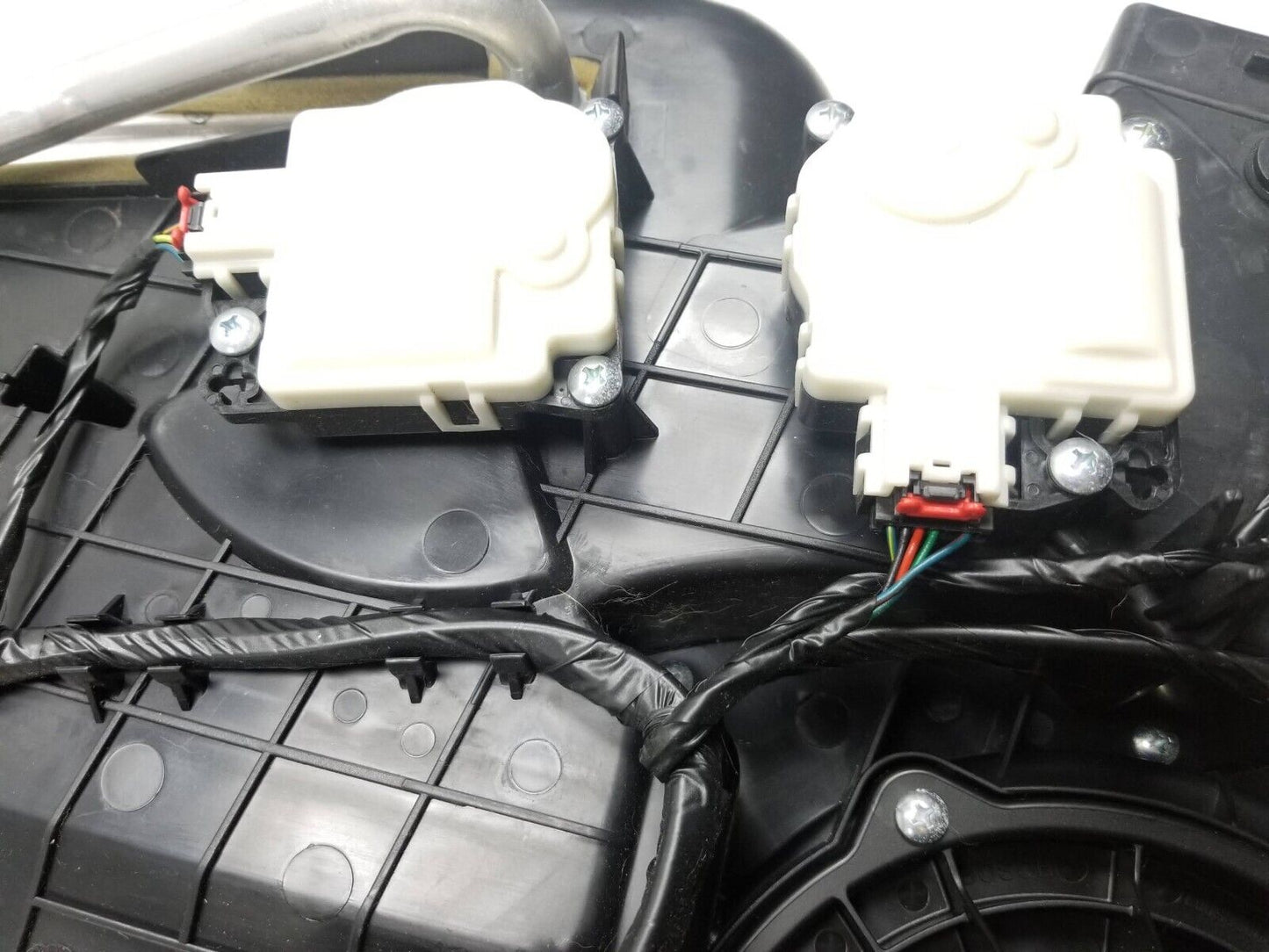 16 - 22 Dodge Durango Rear Blower Motor Heater Housing Box OEM