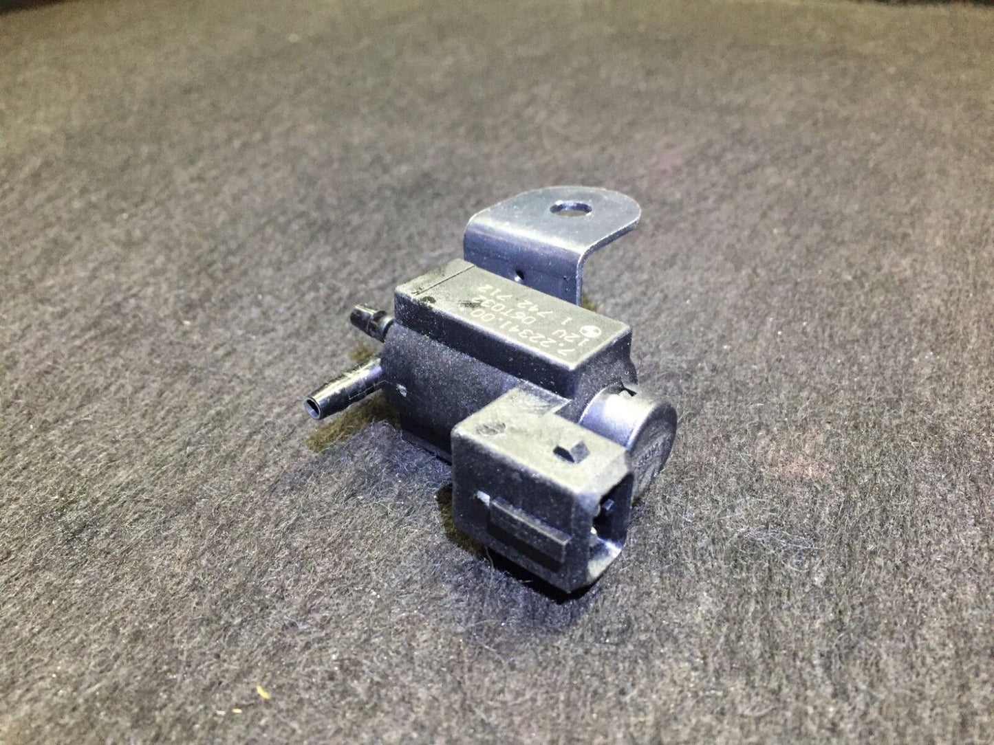 06 07 08 09 10  BMW X3 E83 Vacuum Control Valve	1742712 OEM D34