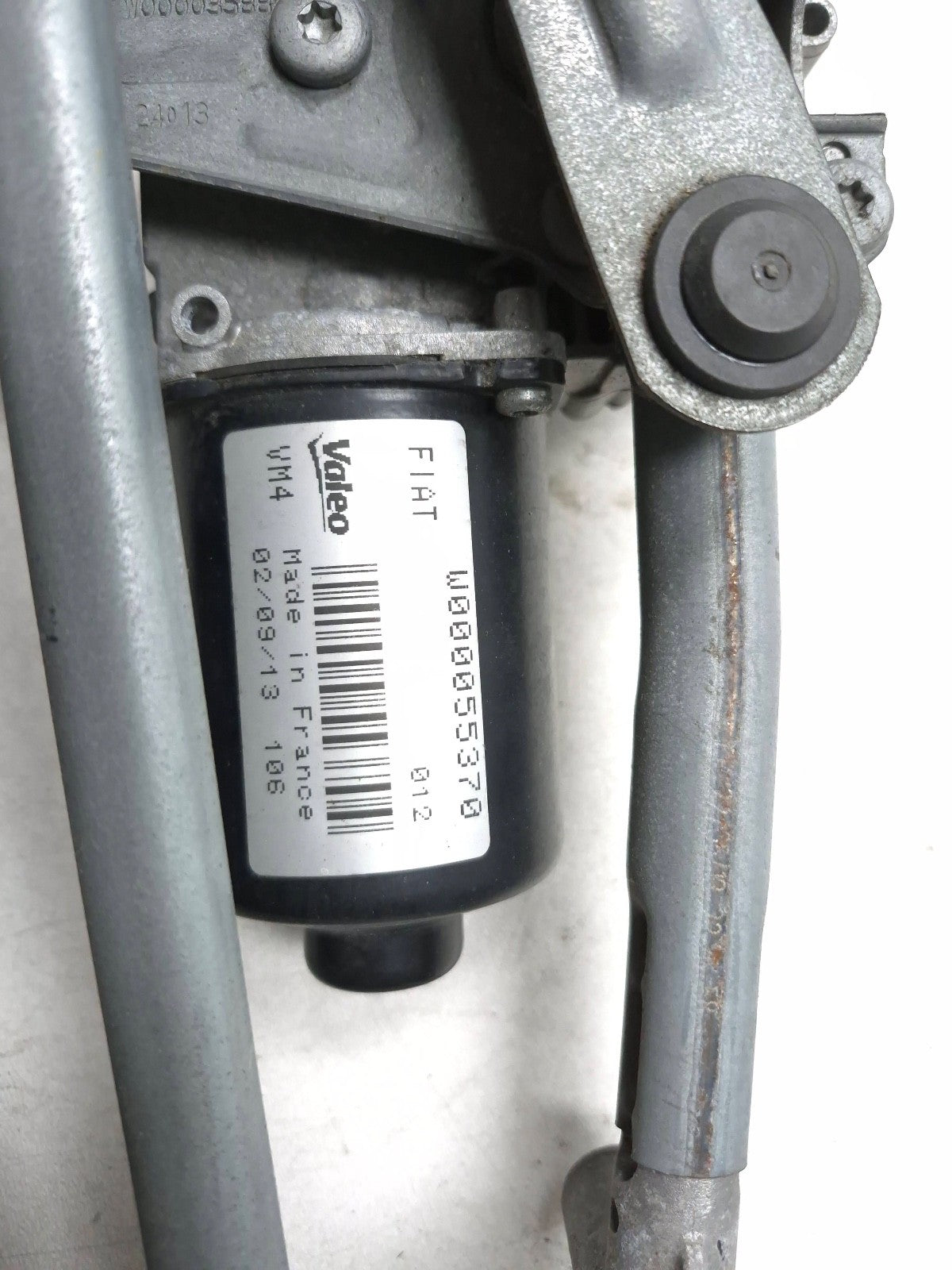 2014 Fiat 500l Windshield Wiper Motor W/ Linkage OEM