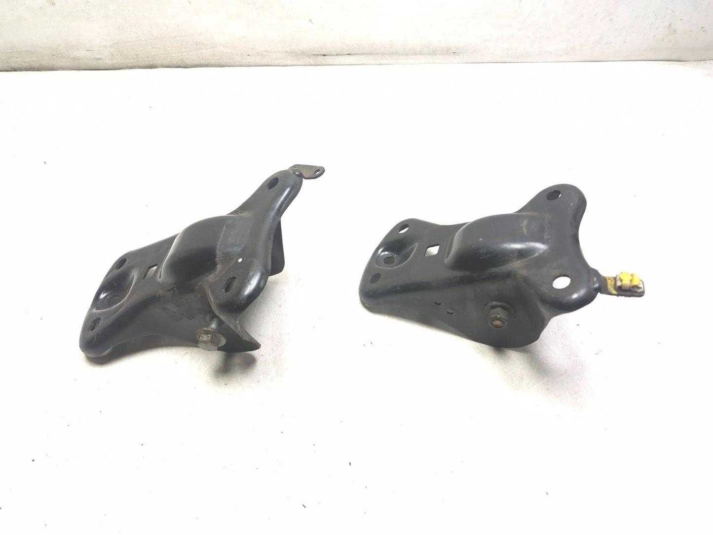 2019 VW Jetta Rear Trailing Control Arm Cover Bracket Left & Right OEM