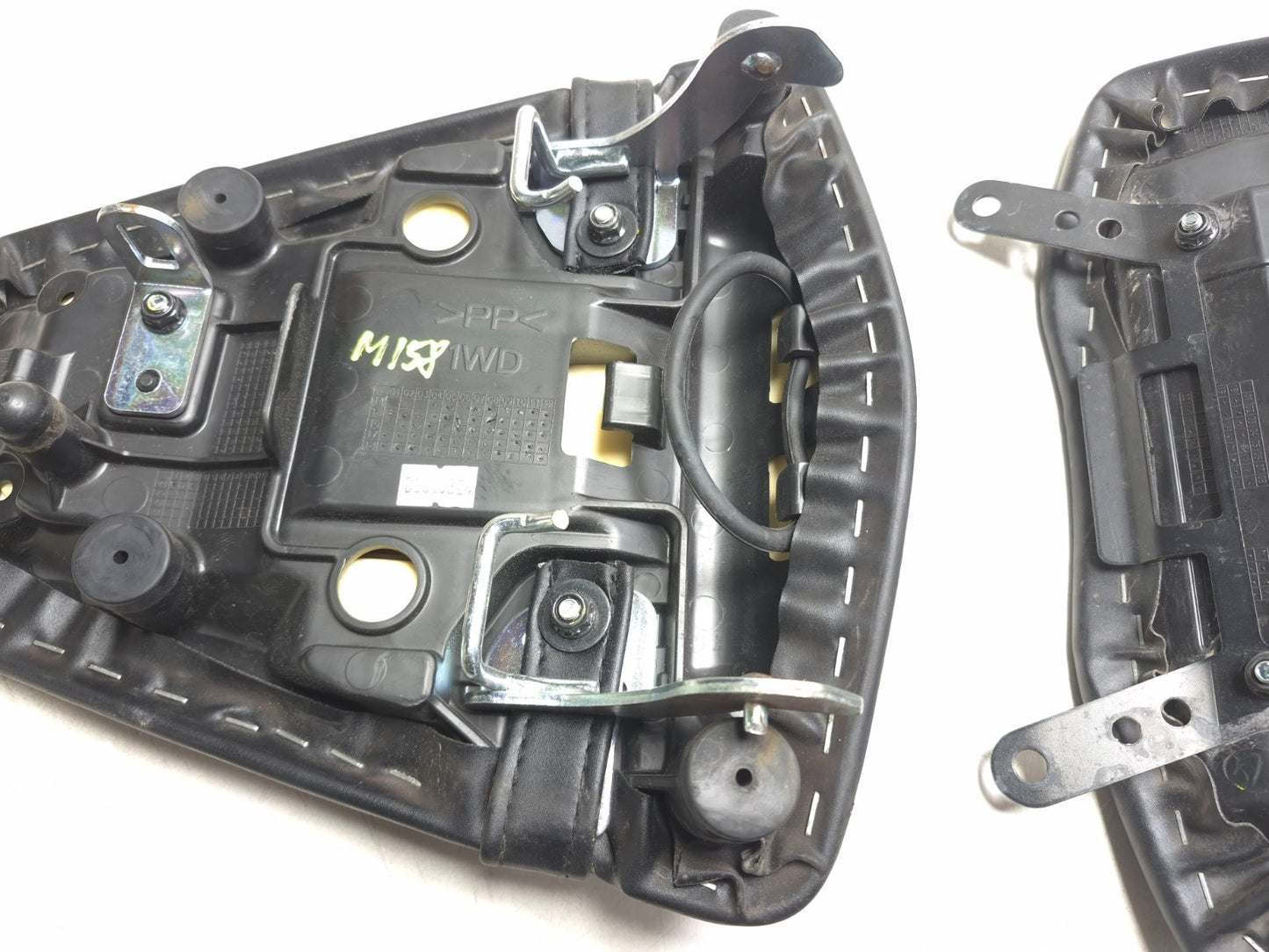2024 Yamaha R3 Yzfr3 Seat Front & Rear Pair OEM