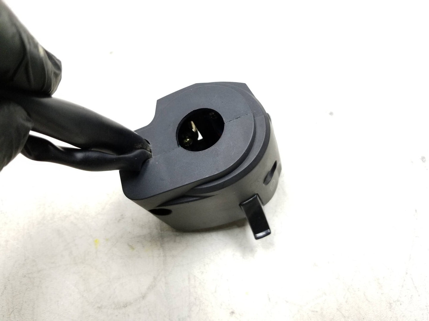 20 - 24 Benelli 302s Handlebar Left Turn Signal Switch Control OEM 1609 Miles