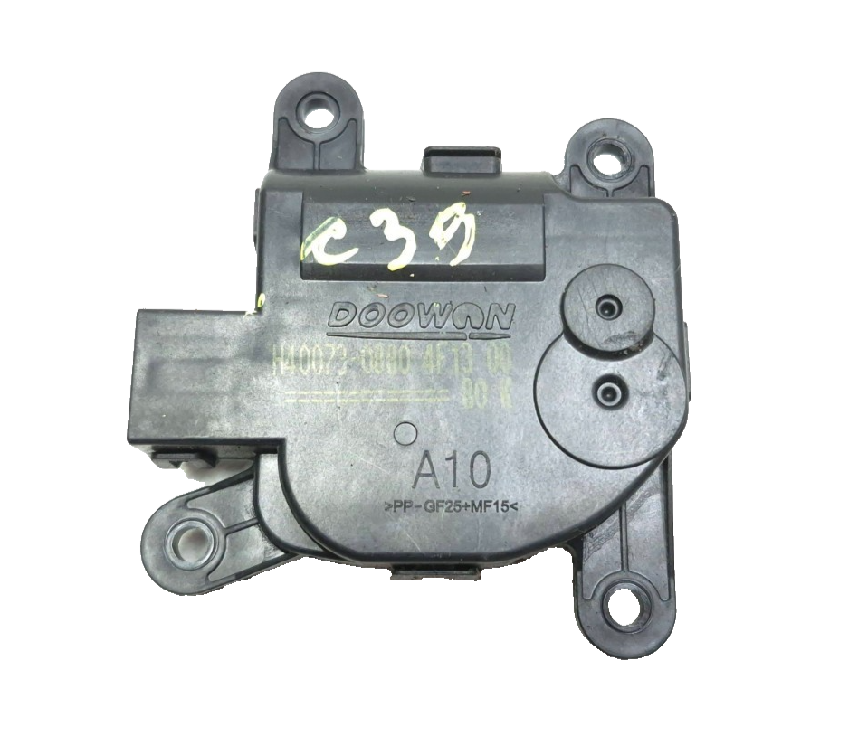 2014 Hyundai Accent HVAC Vent Actuator Flap Motor OEM