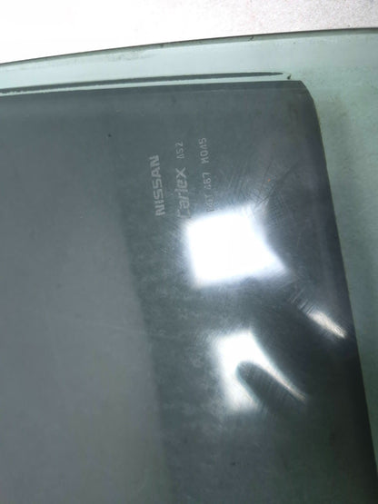 2018 Nissan Altima Front Door Window Glass Driver Side Left OEM