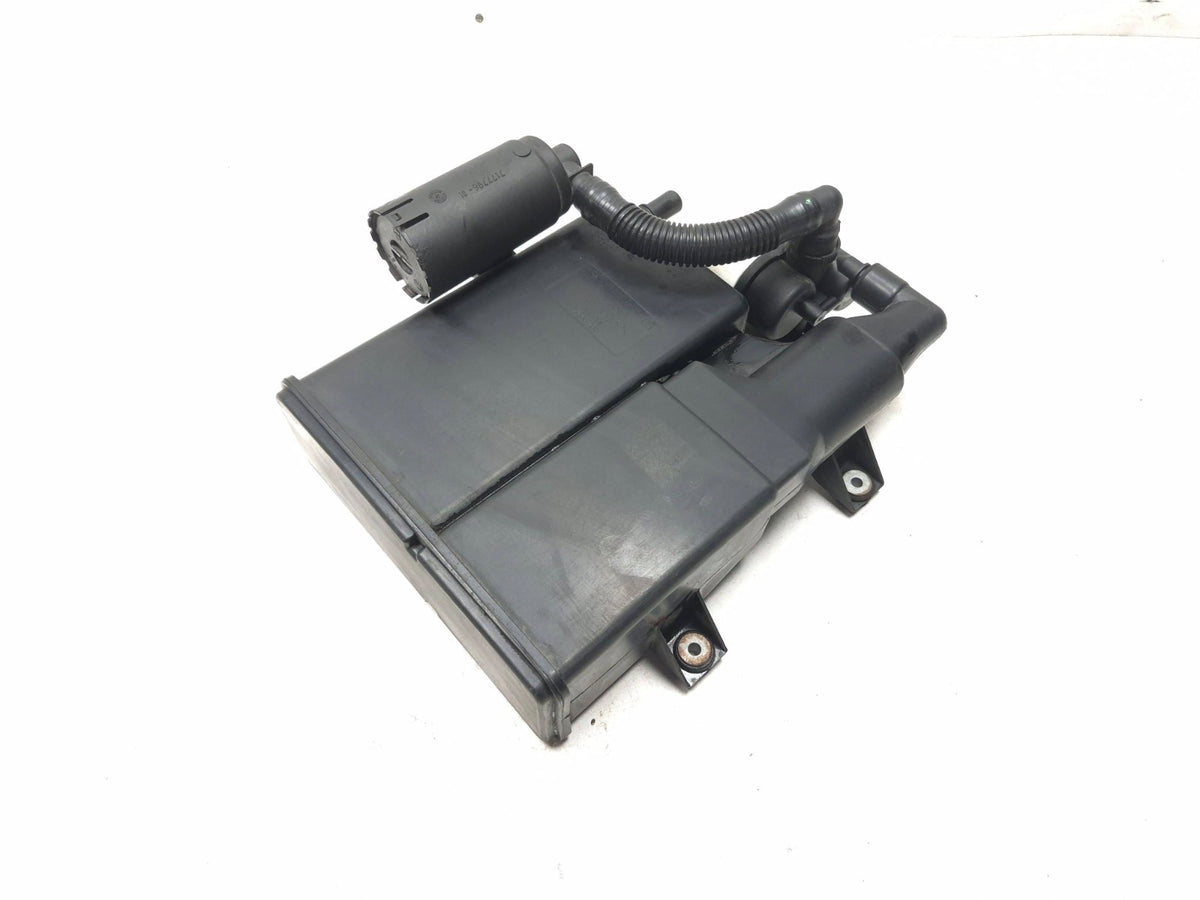 2011 BMW 750li Fuel Vapor Canister Oem✅