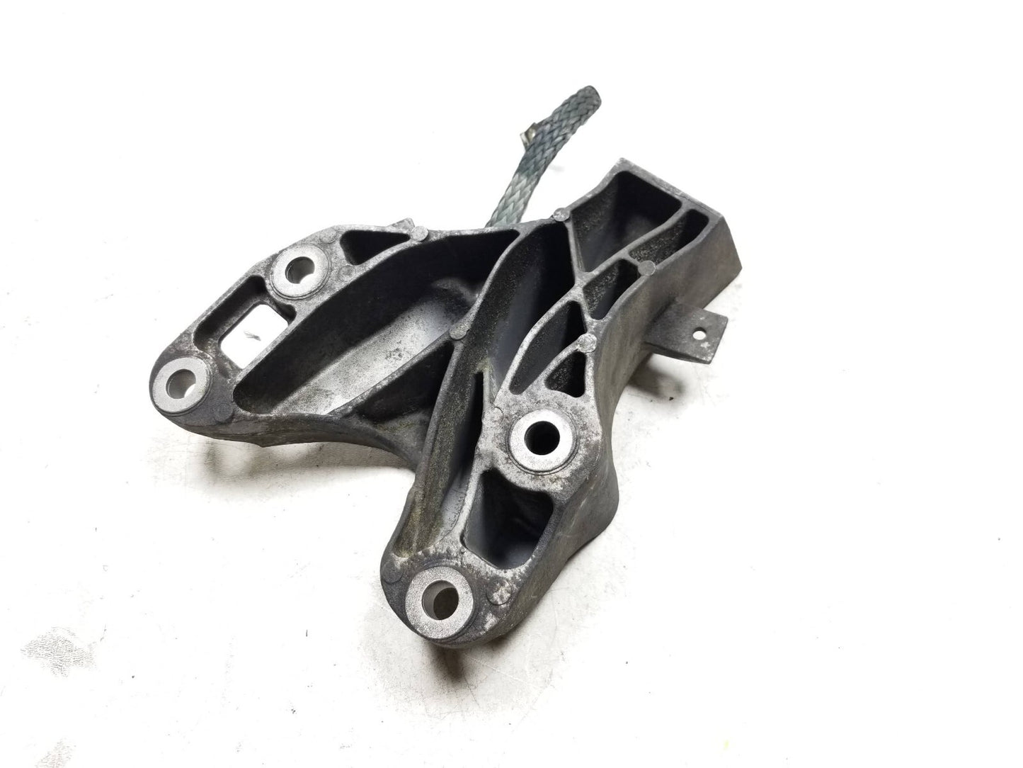 2011 - 2014 BMW X5 E70 Motor Mount Bracket Left & Right OEM