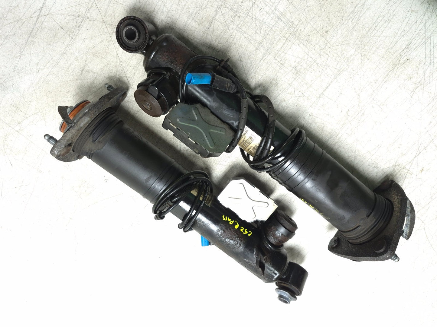 2008 BMW X6 E71 Rear Suspension Shock Strut Absorber Left & Right OEM