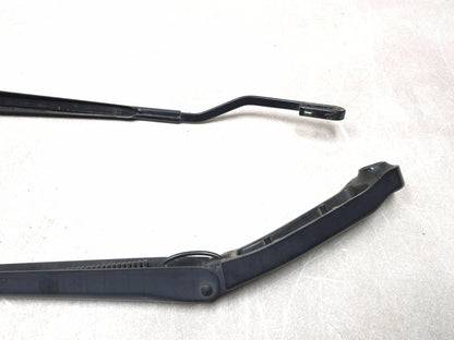 2013 Dodge Grand Caravan Windshield Wiper Arm Pair Oem✅