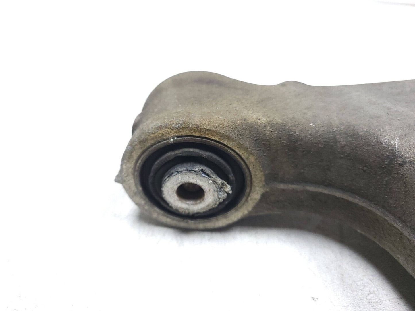 09-12 Audi A4 Quattro Rear Control Arm Passenger Side Right 3pcs OEM