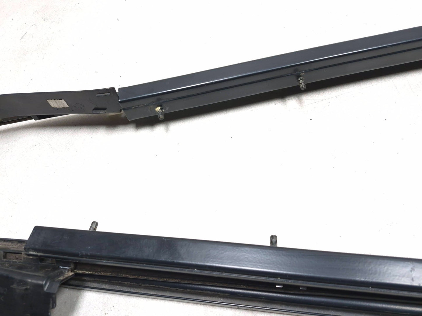 2013 Dodge Grand Caravan Slider Door Guide Chanel Left & Right Pair Oem✅