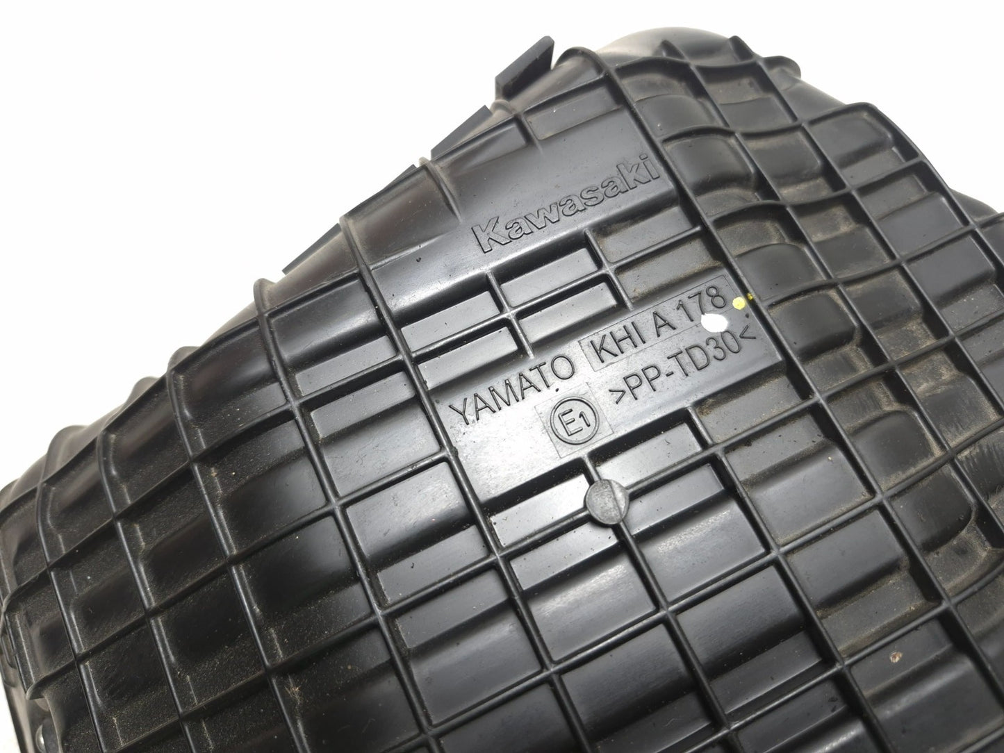 2019 Kawasaki Z400 Er400d Air Cleaner Box OEM