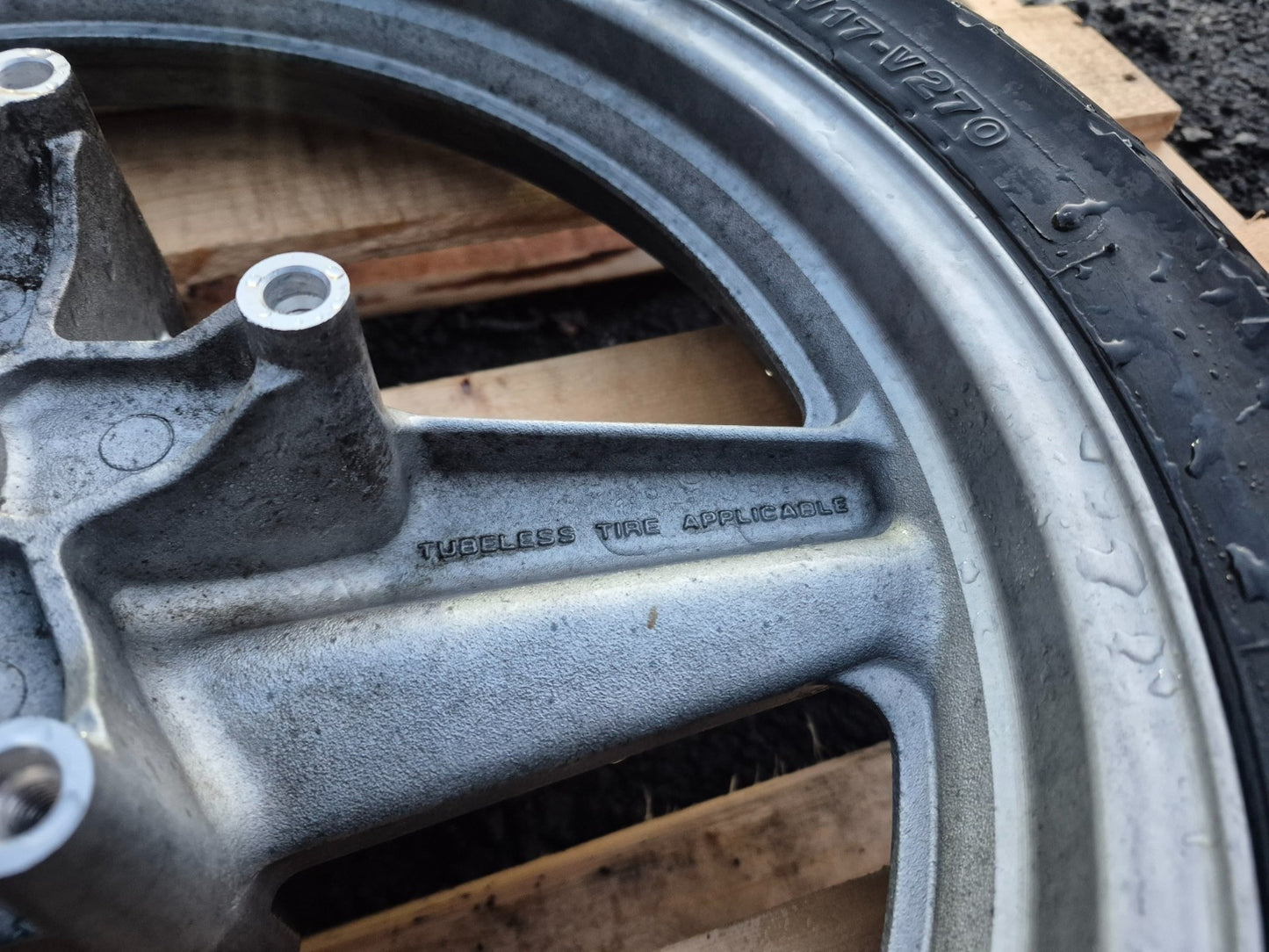 1987 Honda Cbr 1000 F Rear & Front Wheel W/ Tire Pair 17" OEM