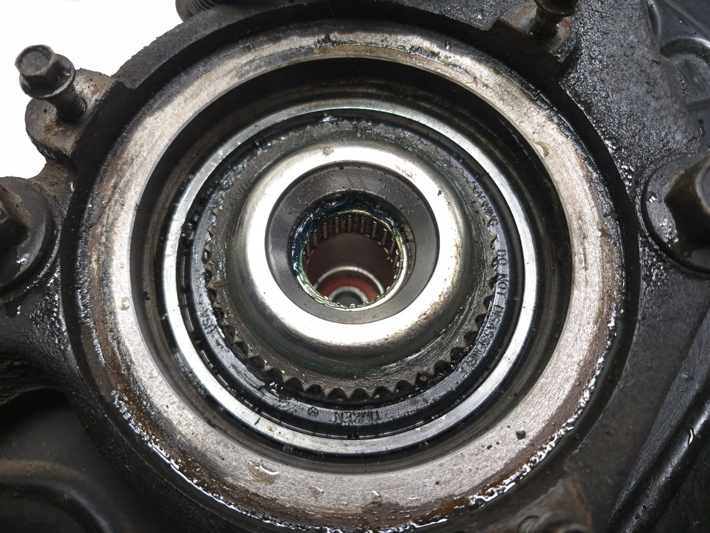 2008 Lincoln Navigator Front Spindle Knuckle Wheel Hub Driver Side Left OEM