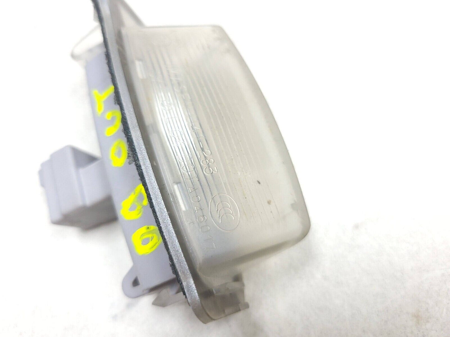 2007-2013 Mitsubishi Outlander Rear License Plate Light Lamp Pair OEM
