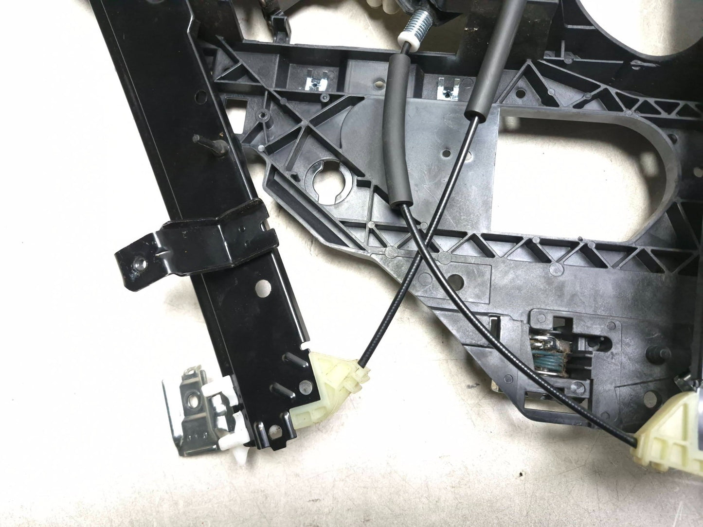 2008 Lincoln Navigator Front Window Regulator & Motor Driver Side Left OEM