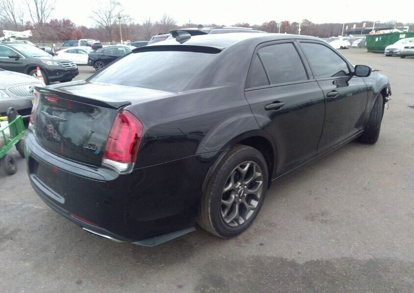 2015 Chrysler 300 Passenger Door Shell Code: Px8