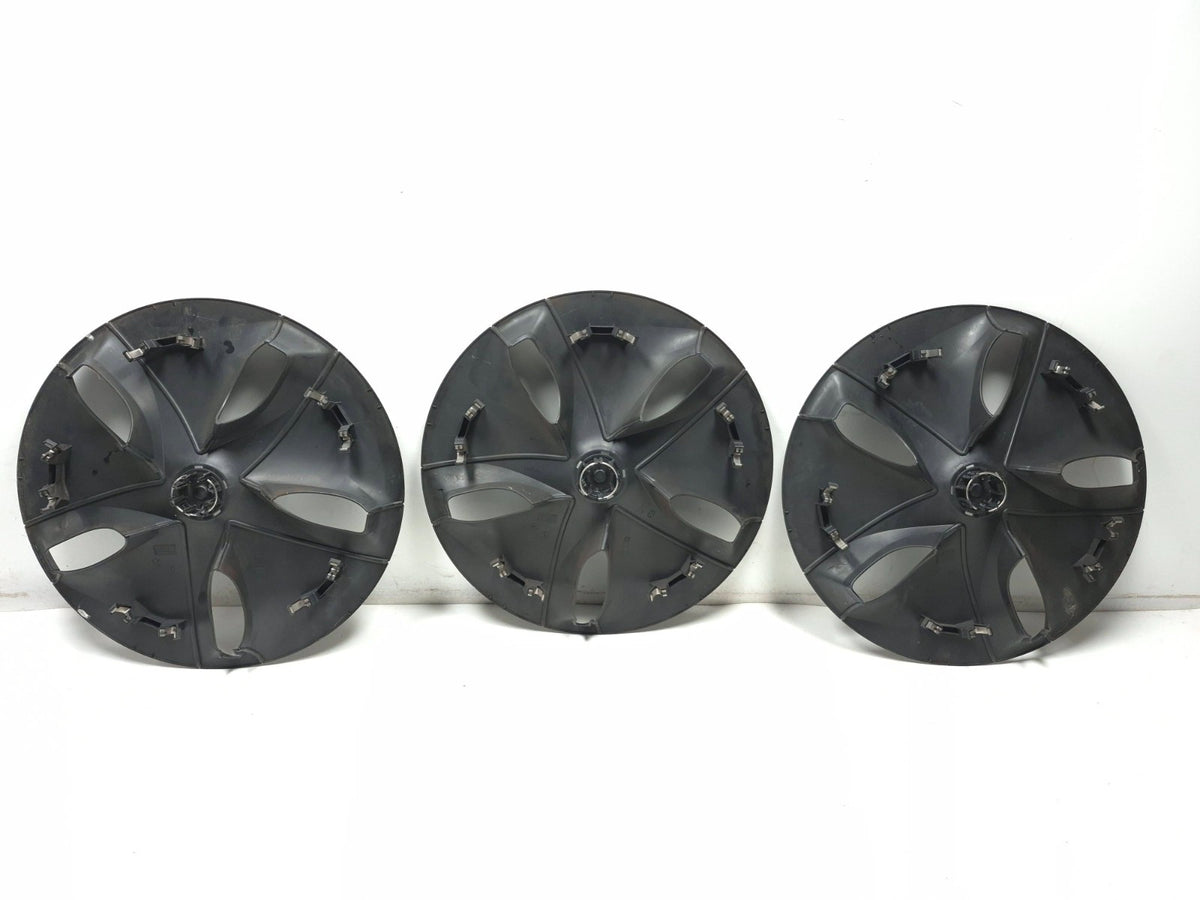 2018 Tesla Model 3 Wheel Cover 18" 1044231-00-b OEM