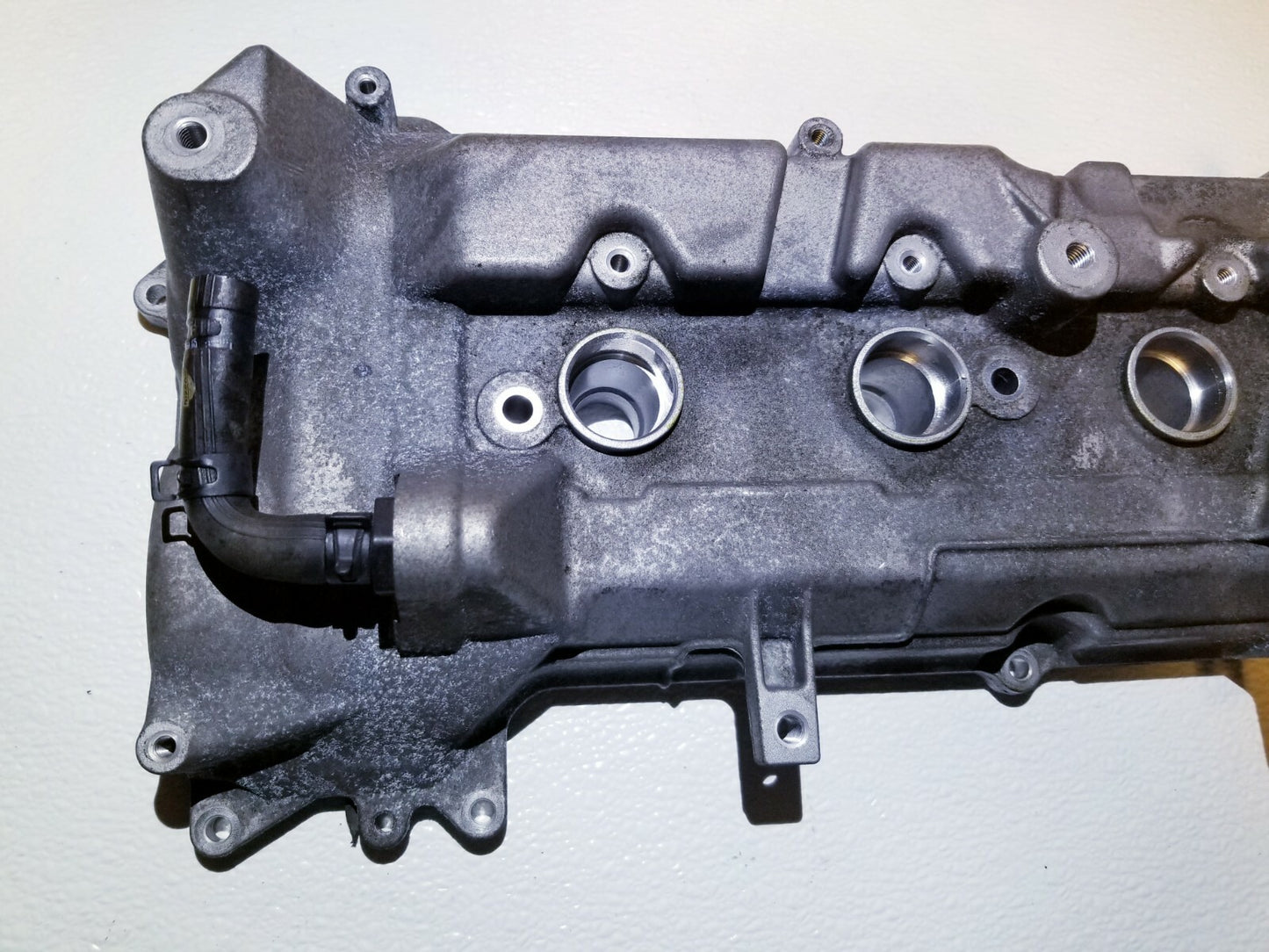 2016 Nissan Versa 1.6l Engine Valve Cover OEM