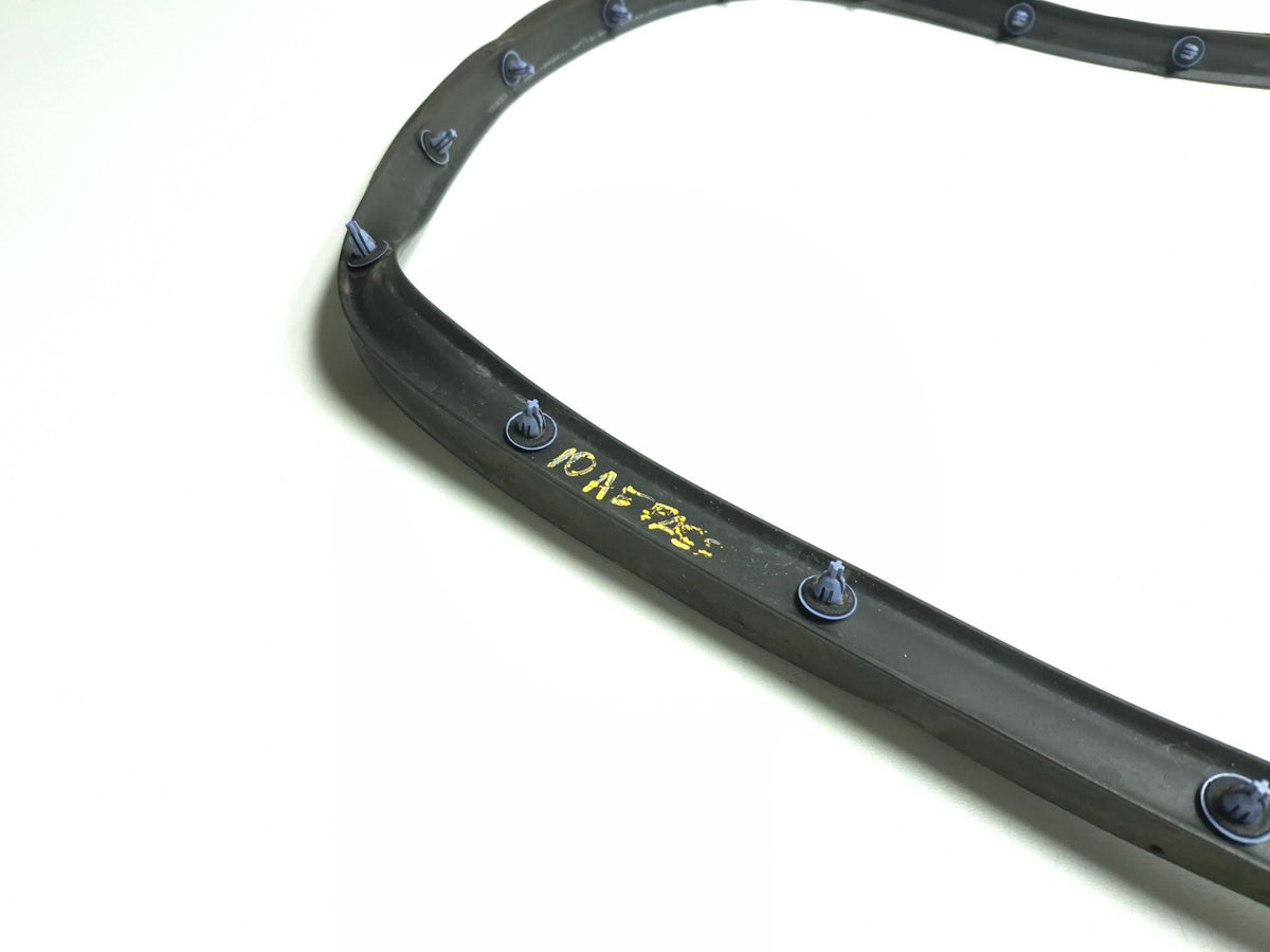 2010 Audi A5 Front Door Weatherstrip Seal Passenger Side 3 Pcs 8t0-837-912-g OEM