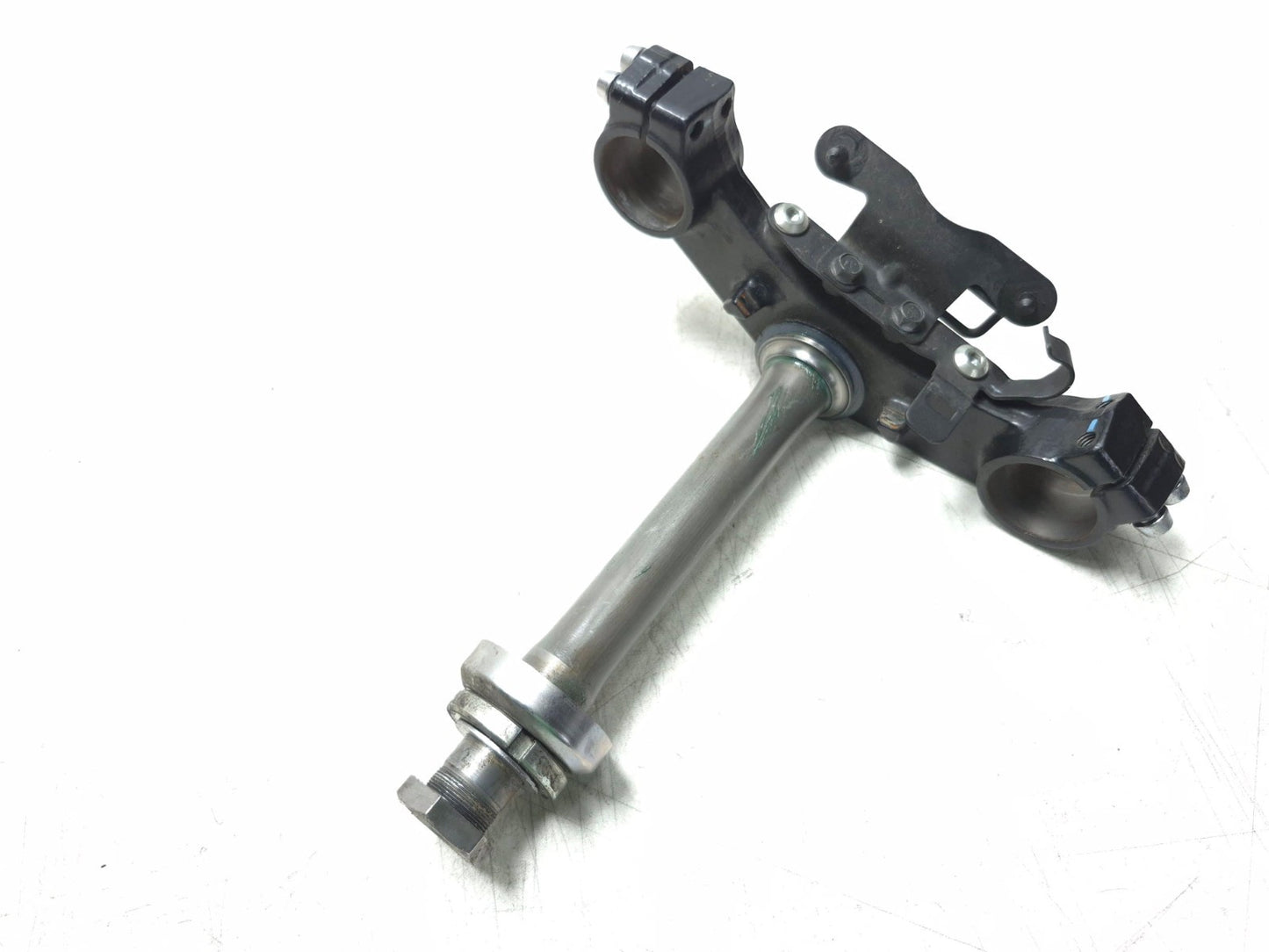 2019 Kawasaki Z400 Er400d Front Fork Lower Triple Tree OEM