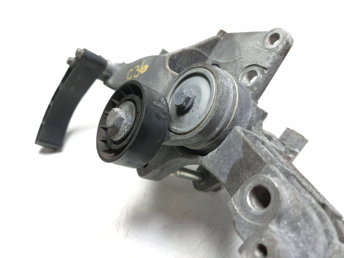 2014 Fiat 500l Ac Compressor Alternator Engine Bracket OEM