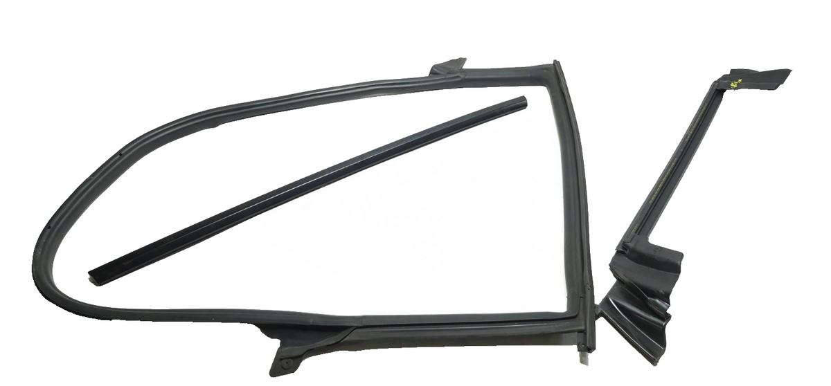 2022 Tesla Model 3 Rear Door Window Belt Molding & Seal Passenger Side 3pcs OEM