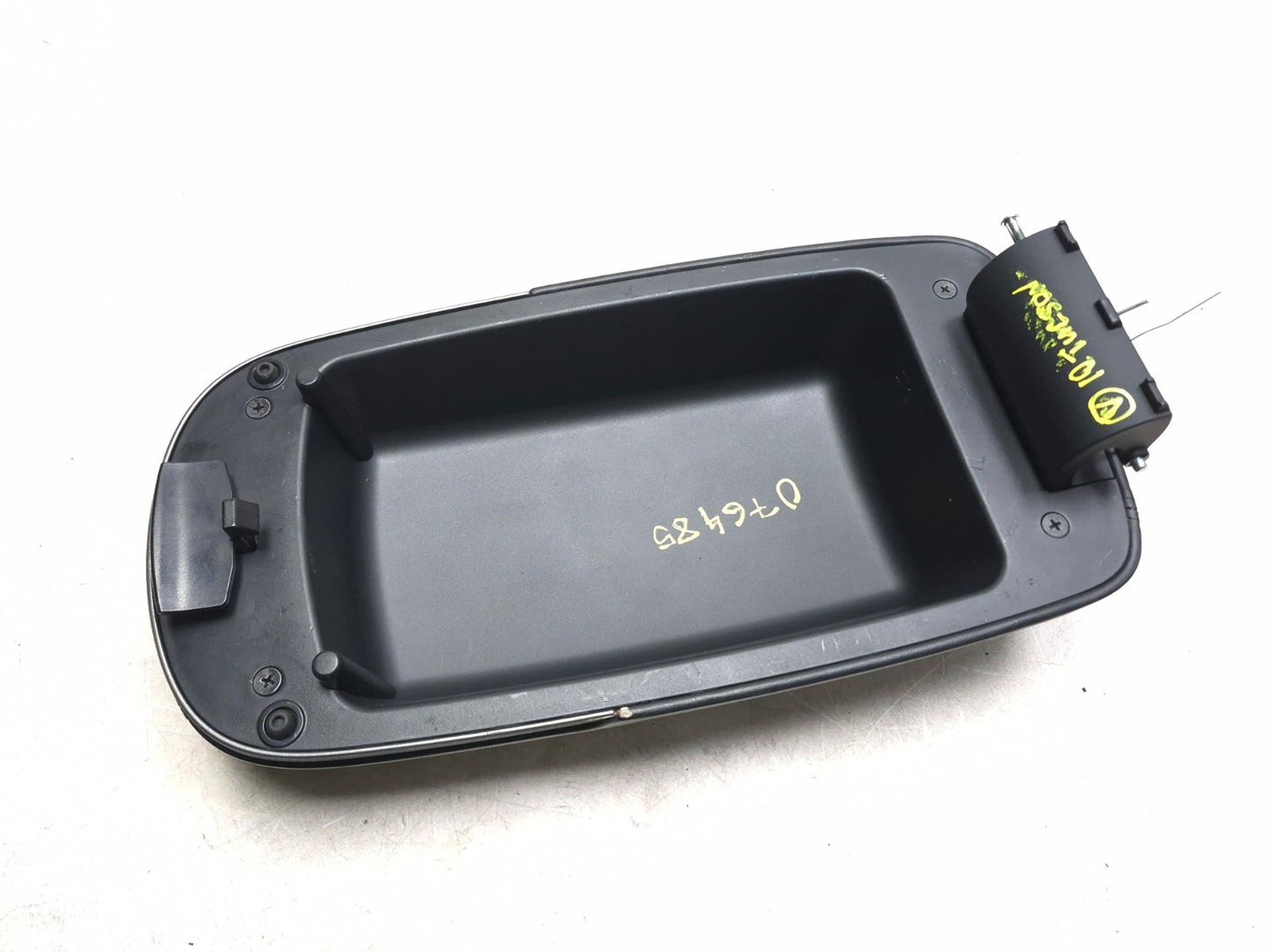 2010 Hyundai Tucson Center Console Armrest OEM
