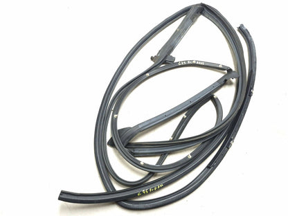 2010 Lexus Hs250h Front Door Weatherstrip Seal Right Passenger Side OEM