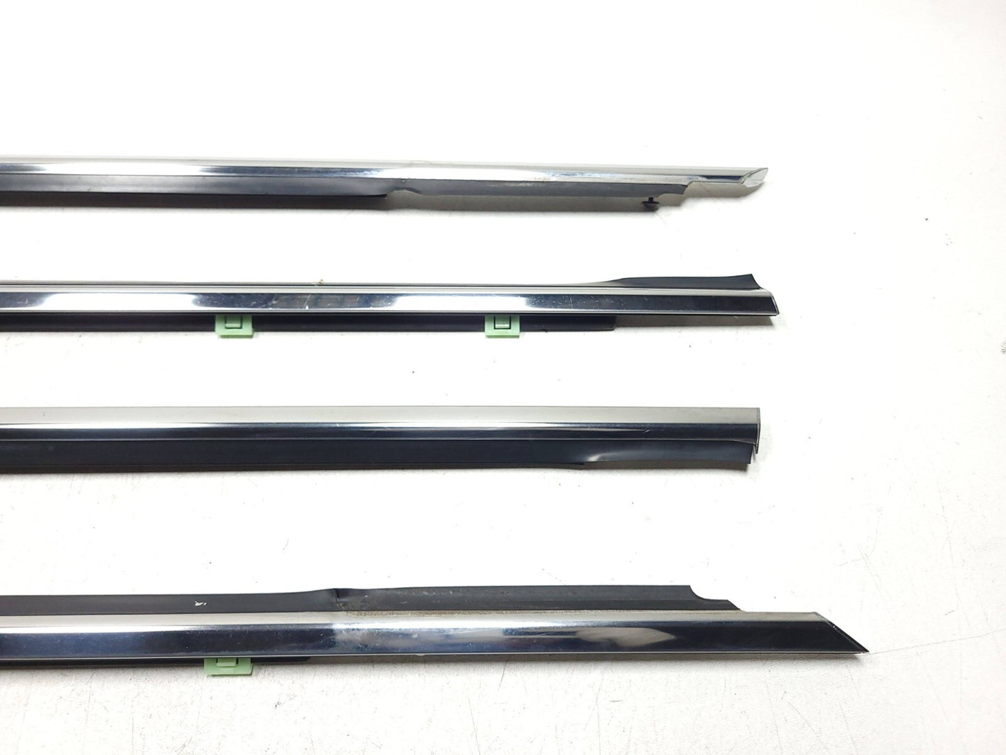 09-12 Hyundai Genesis Door Window Belt Seal Molding 4pcs OEM Sedan