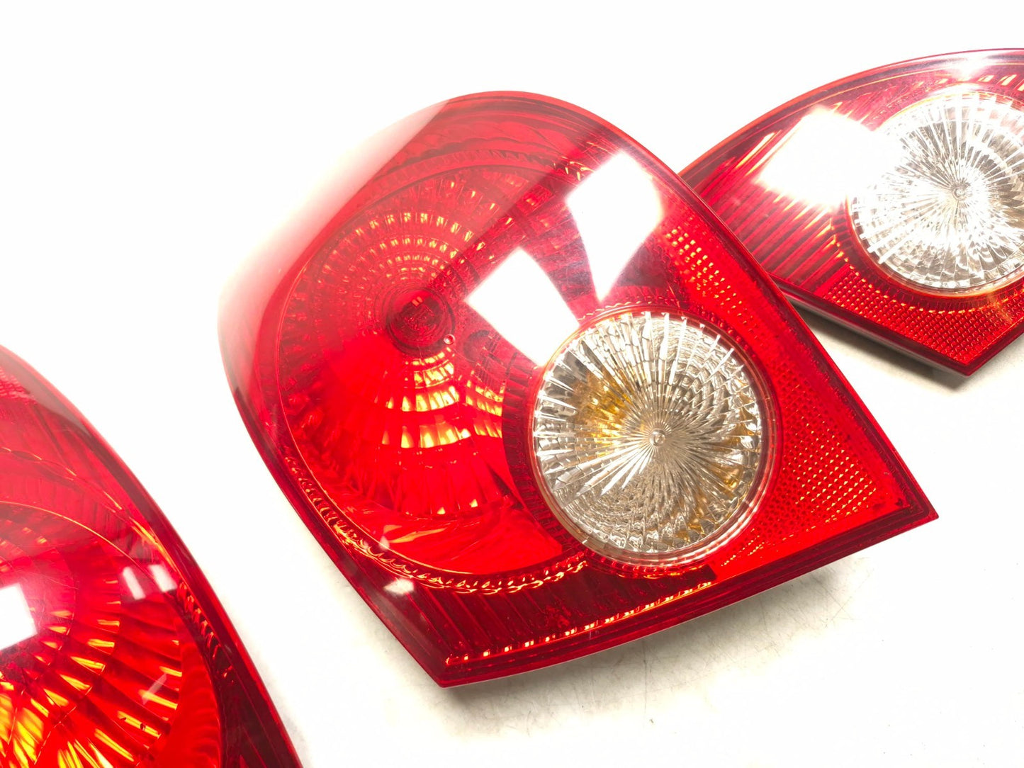2007 Toyota Corolla Tail Light Left & Right 3pcs OEM