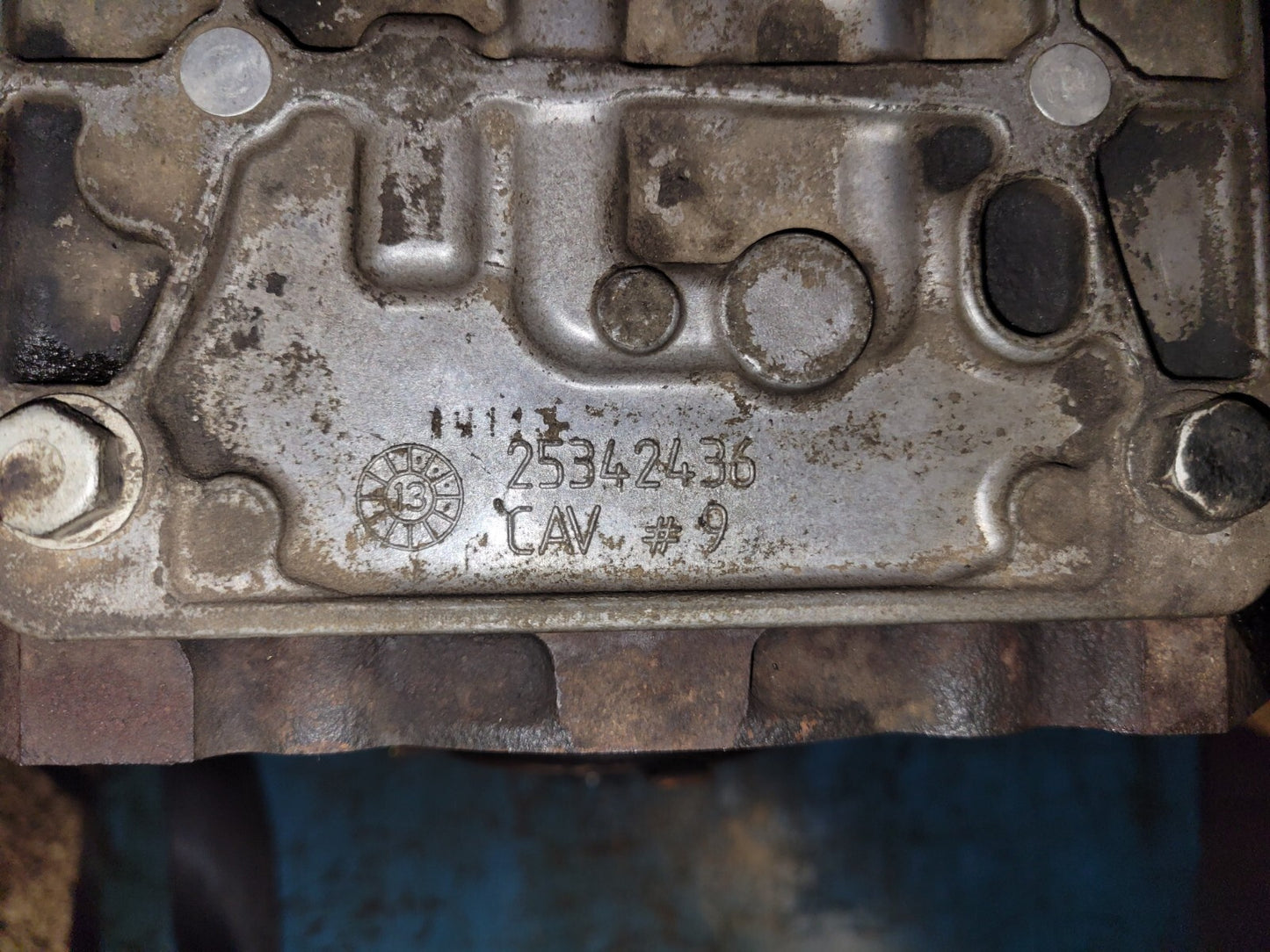 2013 Chevrolet Suburban Engine Cylinder Block 5.3l OEM