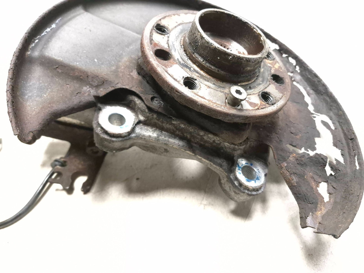 2007 Saab 9-5 Aero Front Spindle Knuckle Wheel Hub 2pcs OEM