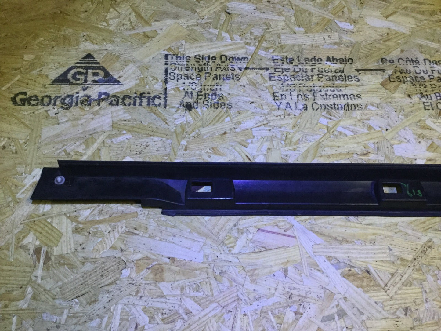 2015 Subaru Forester Skirt Rocker Panel Molding Right Passenger Side OEM