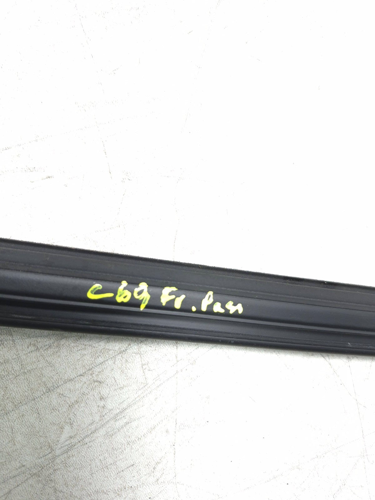 2013 Ford Focus Hatchback Front Door Weatherstrip Seal Passenger Side Right OEM