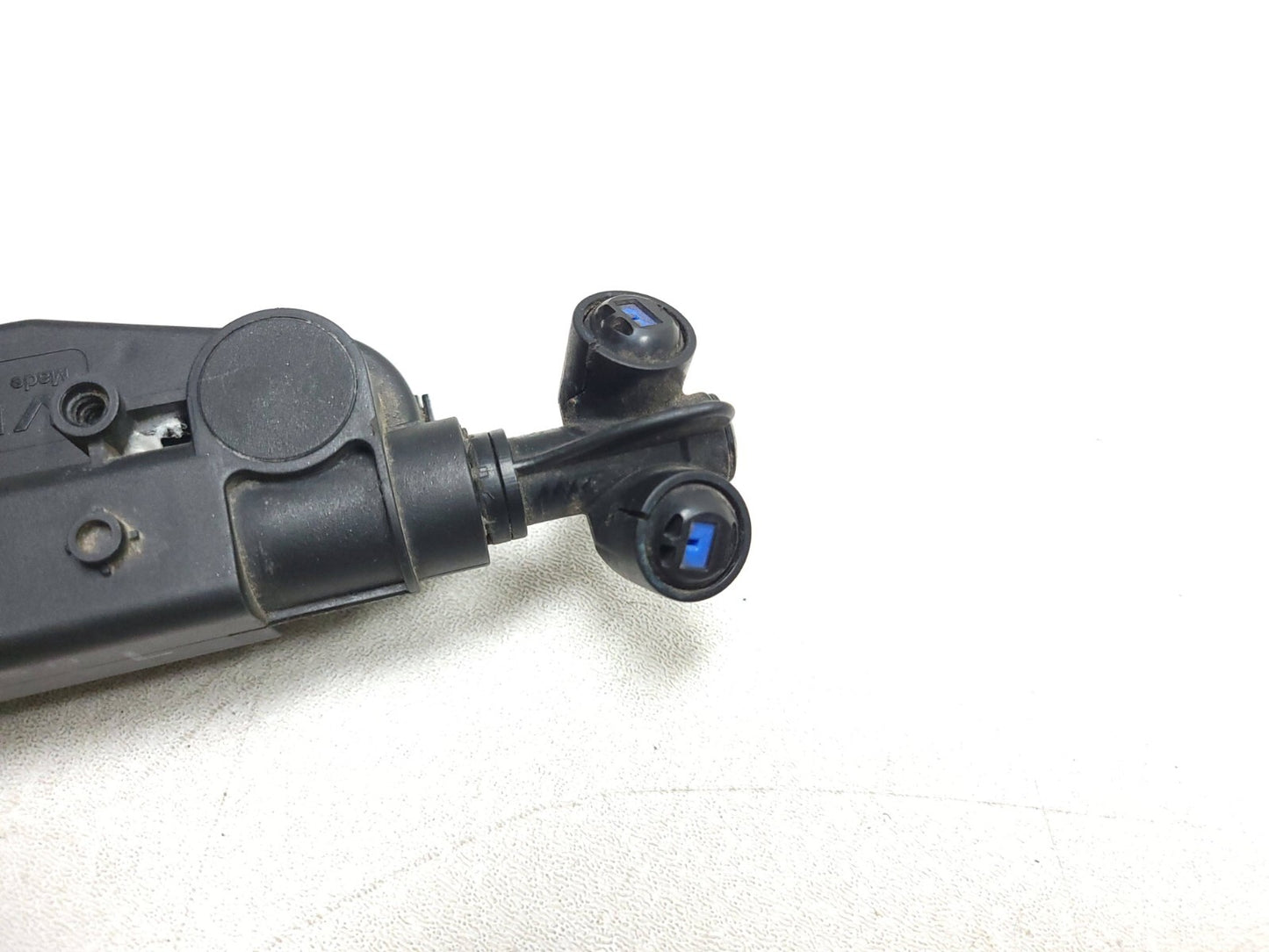 2004 - 2005 Audi A8 A8l Headlight Washer Sprayer Jet  Left & Right OEM